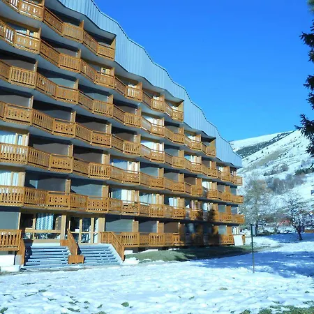 Studette Renovee Pour 2 Au Pied Des Pistes, Centre - Fr-1-516-134